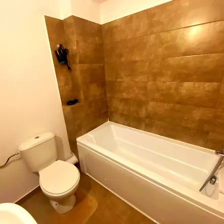 Bellagio - Cozy With Free Parking & Gym * Bükreş