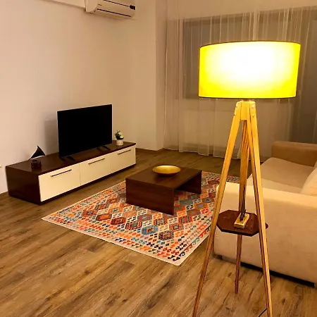 Bellagio - Cozy With Free Parking & Gym