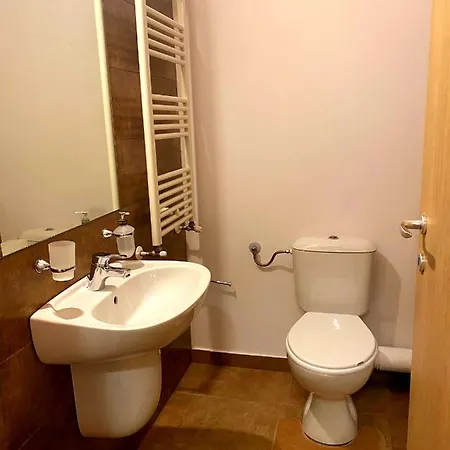 Bellagio - Cozy With Free Parking & Gym *