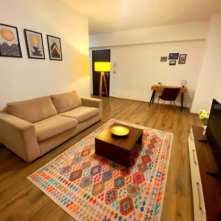 Apartament Bellagio - Cozy With Free Parking & Gym Bucureşti