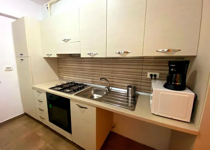 Apartmán Bellagio - Cozy With Free Parking & Gym *