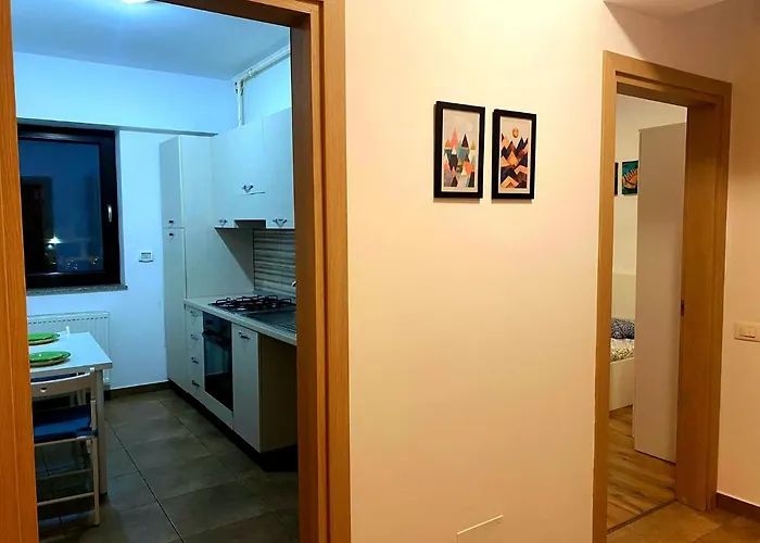 Apartmán Bellagio - Cozy With Free Parking & Gym *