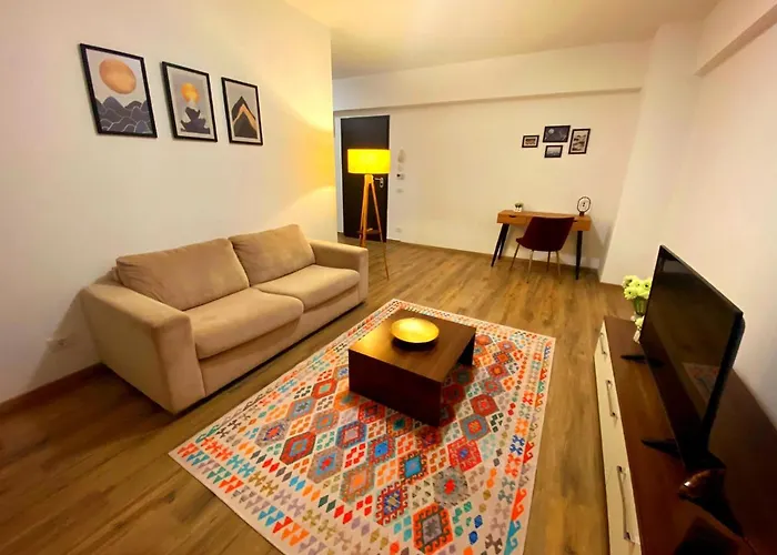 Apartmán Bellagio - Cozy With Free Parking & Gym Bukurešť
