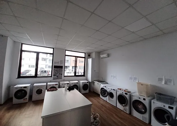 Bellagio - Cozy With Free Parking & Gym